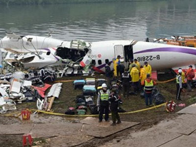 TransAsia hủy 90 chuyến bay trong ngày để đào tạo lại phi công