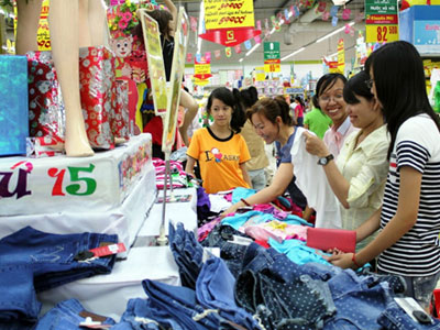 Hàng khuyến mãi về quê thành quà xịn