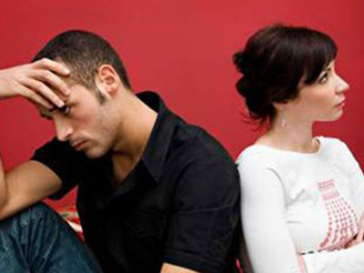 Cười nghiêng ngả với những chiêu "độc" vợ chồng giảng hòa