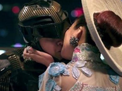 Dấu hỏi lớn khi "Siêu nhân X" bị ăn cắp bản quyền
