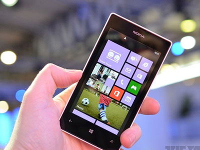 Nokia Lumia 520 bán online còn 600.000 đồng