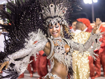 Choáng ngợp trước vẻ sexy, lộng lẫy của vũ công tại lễ hội Carnival
