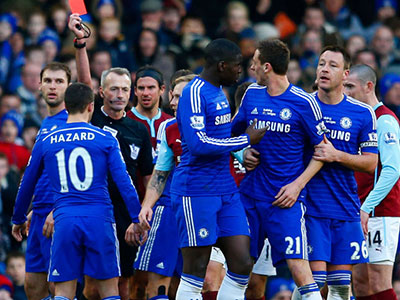 Matic chính thức bị treo giò, Chelsea nổi điên