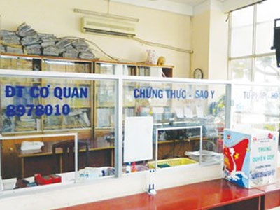 Ngày làm việc đầu tiên sau Tết: Công sở thưa vắng, karaoke “cháy” phòng