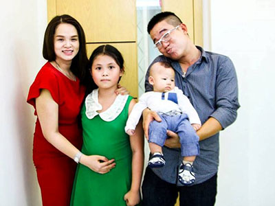 Clip bố hát chế "Bèo dạt mây trôi" ru con ngủ hút dân mạng