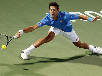 Federer, Djokovic tốc hành vào tứ kết Dubai Championship