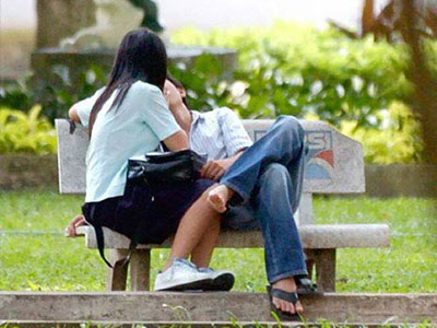 Cấm hay không tình yêu thời THCS