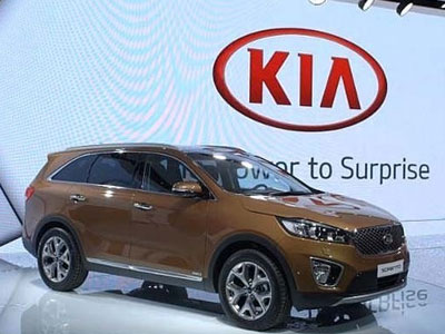 Kia Sorento phiên bản mới dính lỗi triệu hồi