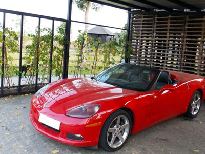 Cận cảnh xe thể thao Chevrolet Corvette C6 hiếm tại Sài Gòn
