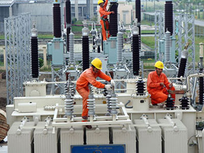 Giá xăng, dầu, điện phải theo thị trường