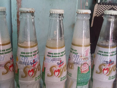 Phát hiện hàng loạt chai sữa đậu nành Soya có dị vật