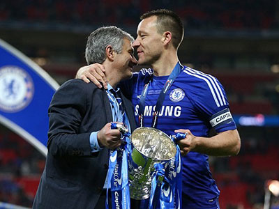 Chelsea muốn giữ chân John Terry