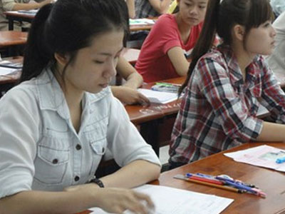 Kỳ thi THPT quốc gia 2015: Thí sinh lo phải “mò mẫm ôn thi”