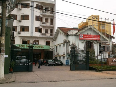 Lễ hội Đền Trần: Khách sạn, nhà nghỉ tăng giá, cháy phòng