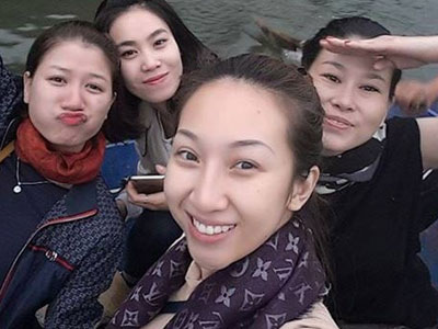 Trang Trần đi chùa Hương sau khi được tại ngoại