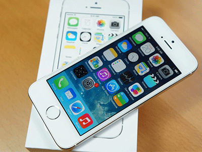 iPhone 5S khan hàng diện rộng dịp đầu năm