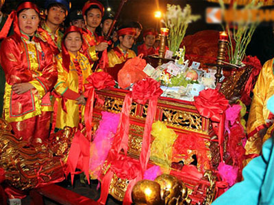Toàn cảnh khai ấn đền Trần hoành tráng
