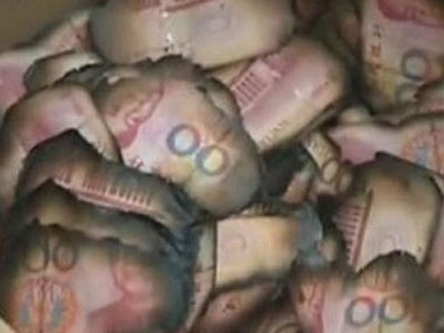 Đun nước, đốt luôn hơn chục ngàn USD tiền mặt