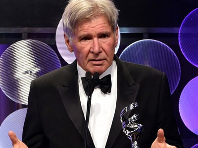 Siêu sao Harrison Ford nguy kịch sau tai nạn rơi máy bay