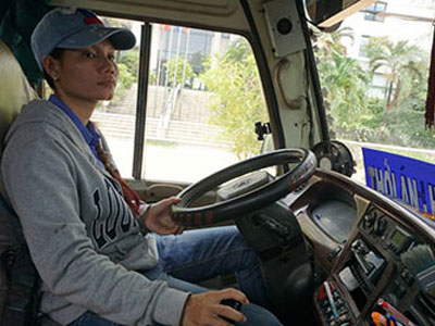 Một ngày của nữ tài xế xe buýt ở Sài Gòn