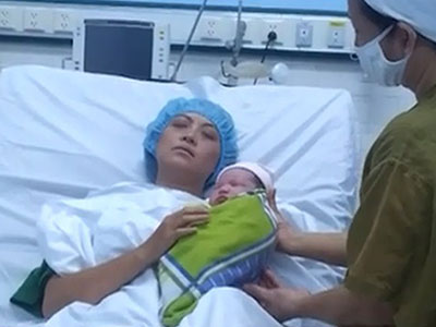 Yêu cầu đính chính về clip "sản phụ ung thư khóc vĩnh biệt con"