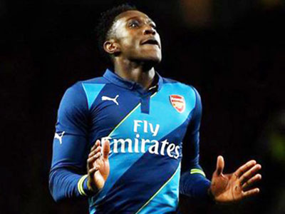 Ăn mừng thái quá, Welbeck bị dọa giết