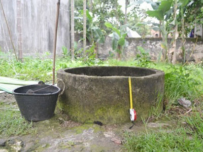 Cháu bé 1 tuổi bị ném xuống giếng: Bắt cô ruột 9X là nghi phạm của vụ án