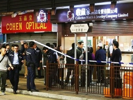 Xả súng để cướp đồng hồ 708.000 USD tại Hong Kong
