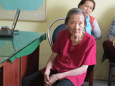 Cháu đánh thuốc mê ông bà, dọn nguyên kho đồ cổ đem bán