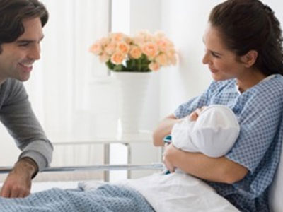 Chồng tôi “công tác” ở bệnh viên để chăm…tình cũ đẻ!