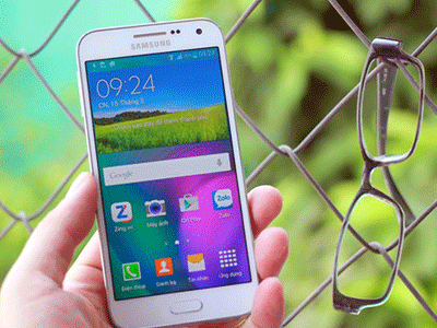 Đánh giá Samsung Galaxy E5: Giá rẻ, màn hình đẹp