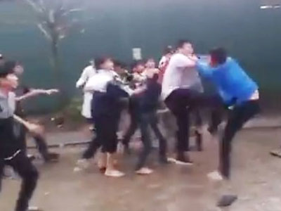 Học sinh đánh nhau như phim hành động: "Các em đều là trò ngoan"