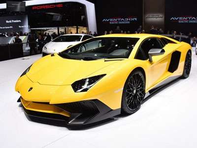 Lamborghini Aventador SV đến Mỹ với giá gần nửa triệu USD