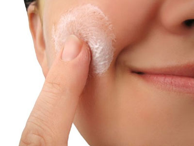 Những thành phần mỹ phẩm cần tránh với da khô