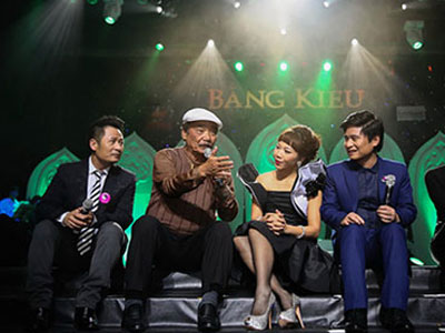 Sân khấu ca nhạc ế sô