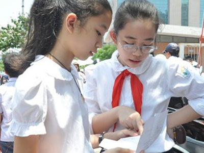 Cấm thi vào lớp 6, nửa mừng nửa lo