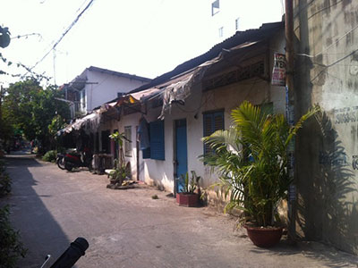 Muôn kiểu khoét tường, tạo hầm bí mật trong ổ mại dâm
