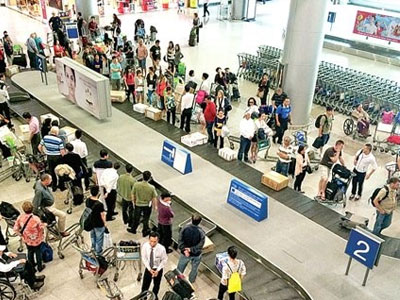 Vì sao tư nhân tranh mua cảng hàng không?