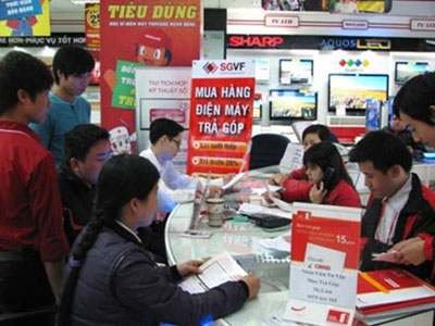 Lãi như "tín dụng đen": Đua nhau cho vay chặt chém