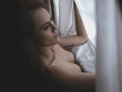 Mẫu nude Việt: Từng bị rượt đuổi khi chụp ngoài trời