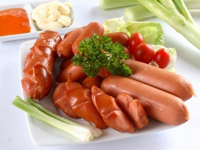 Những nguy hại từ xúc xích