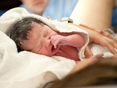 Những “thiệt thòi” trẻ đẻ mổ phải chịu