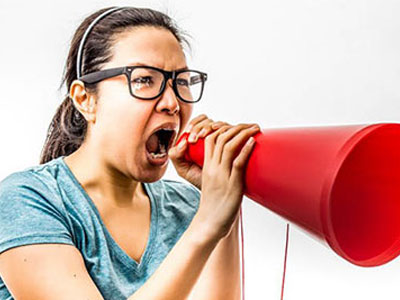 Mẹ bị tràn khí màng phổi vì... quát con