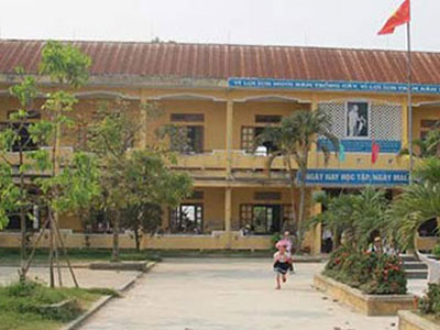 Đình chỉ công tác cô giáo đánh đồng nghiệp