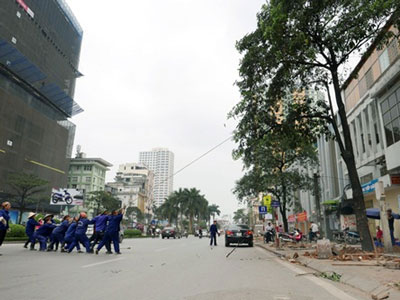 Nhà thơ Trần Đăng Khoa: “Đừng vu cho nhà tài trợ là lâm tặc"
