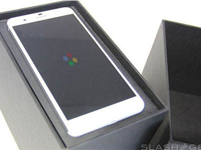 Ý tưởng về điện thoại Nexus mới có thiết kế giống iPhone