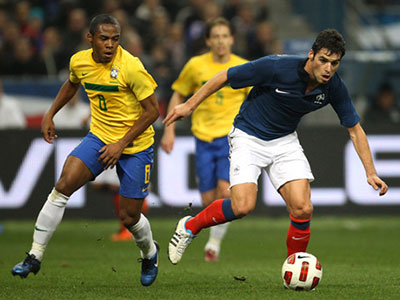 03h00 ngày 27/3, Pháp vs Brazil: Hãy hát khúc Samba!