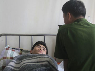 Nạn nhân vụ sập giàn giáo: Đã bỏ chạy nhưng bị buộc quay lại làm việc