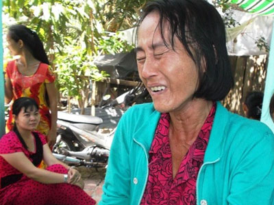 Treo cổ tự tử vì bị nghi đánh tráo vé số trúng 100 triệu