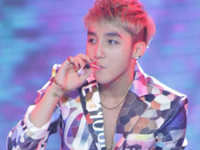 Sơn Tùng: "Tôi bỏ thi, hạn chế tối đa chạy show để trị bệnh"